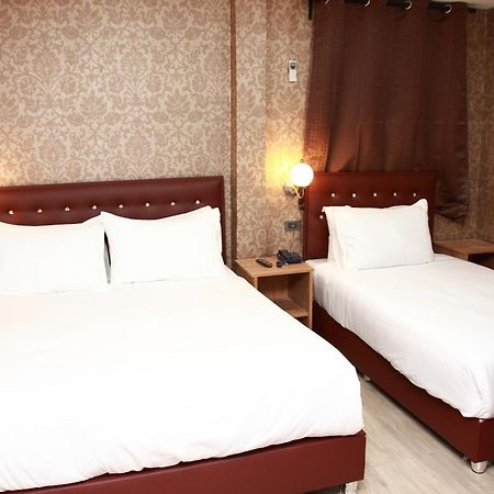 Harrys Suite Hotel Bangkok Dış mekan fotoğraf